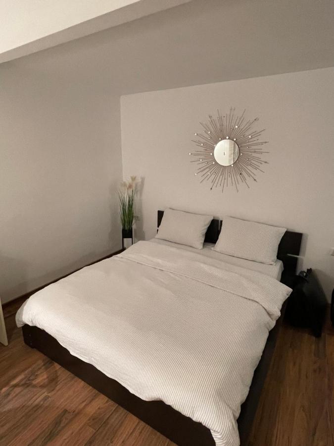 Savoya5 Old Citycenter Selfcheckin Workspacestudio Apartment *